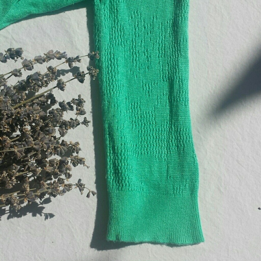 Sweater - Picture 4 of 5